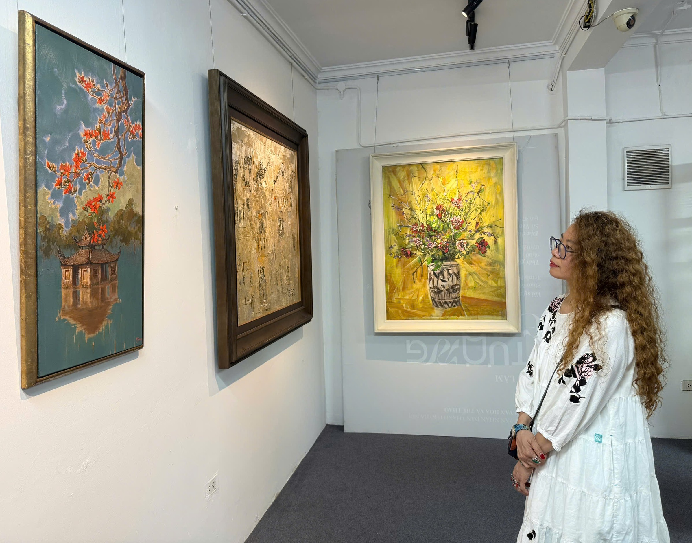 Lan tỏa tinh thần đổi mới, tôn vinh giá trị con người qua hai triển lãm mỹ thuật